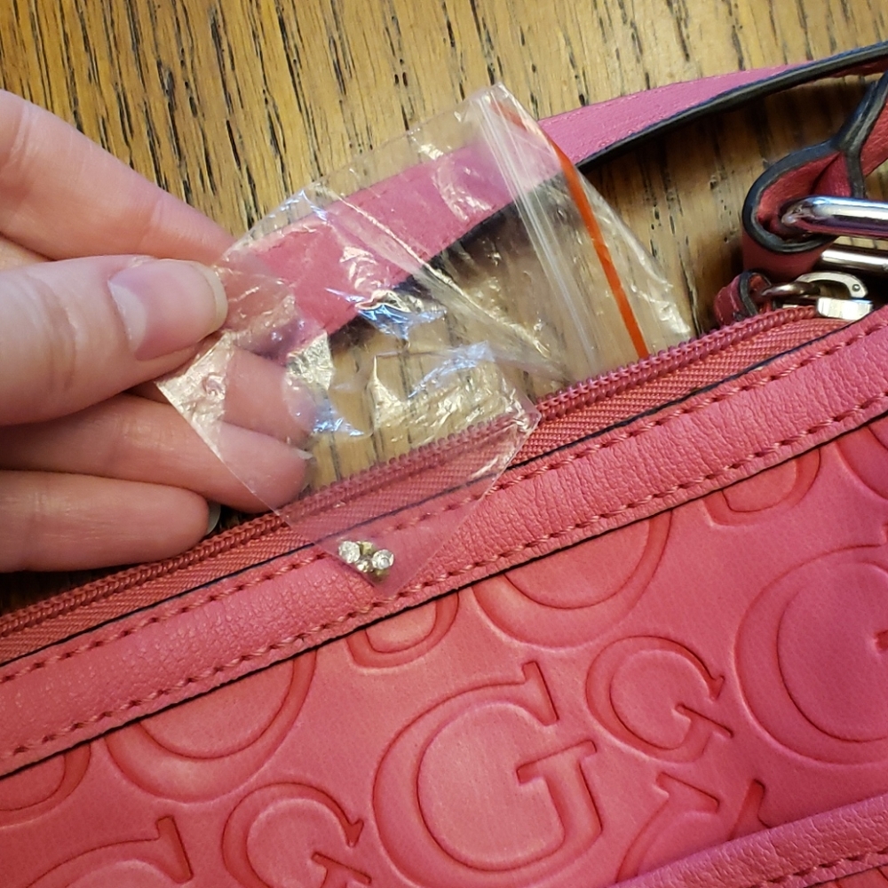 GUESS Purse - Picture 5 of 8